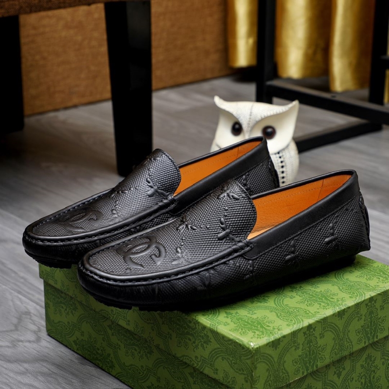 G*u*i leather shoes